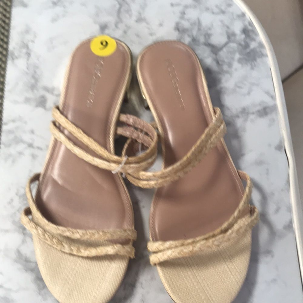 BCBG Generation Women's Sandal Dexti Gold Heel Straw Strappy Boho Resortwear - Picture 5 of 5